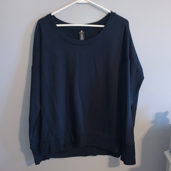 Navy Crewneck - Picture 1 of 5